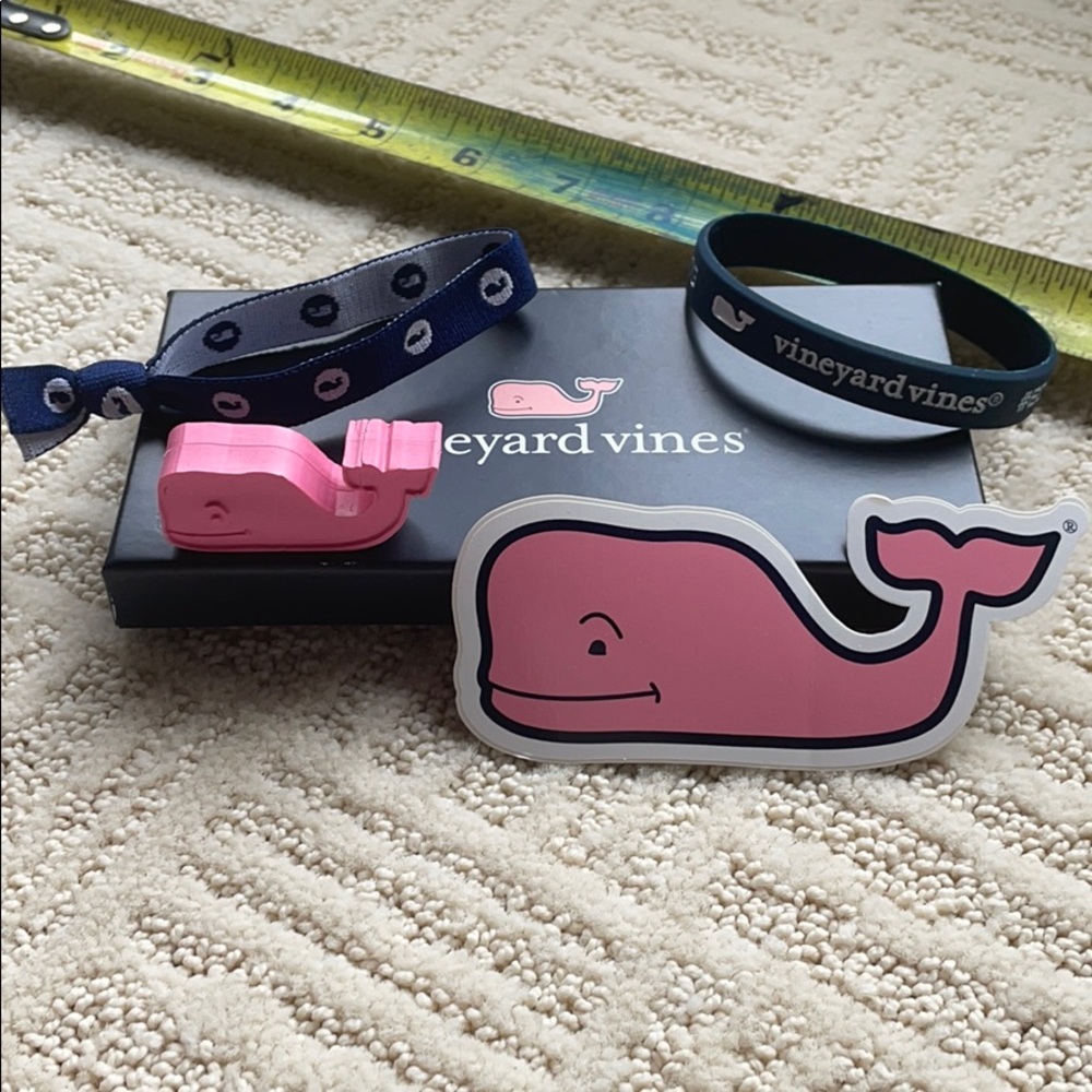 Vineyard Vines gift set